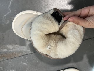 穿了两年多，种草N多同事的优调棉拖鞋，保暖又轻便