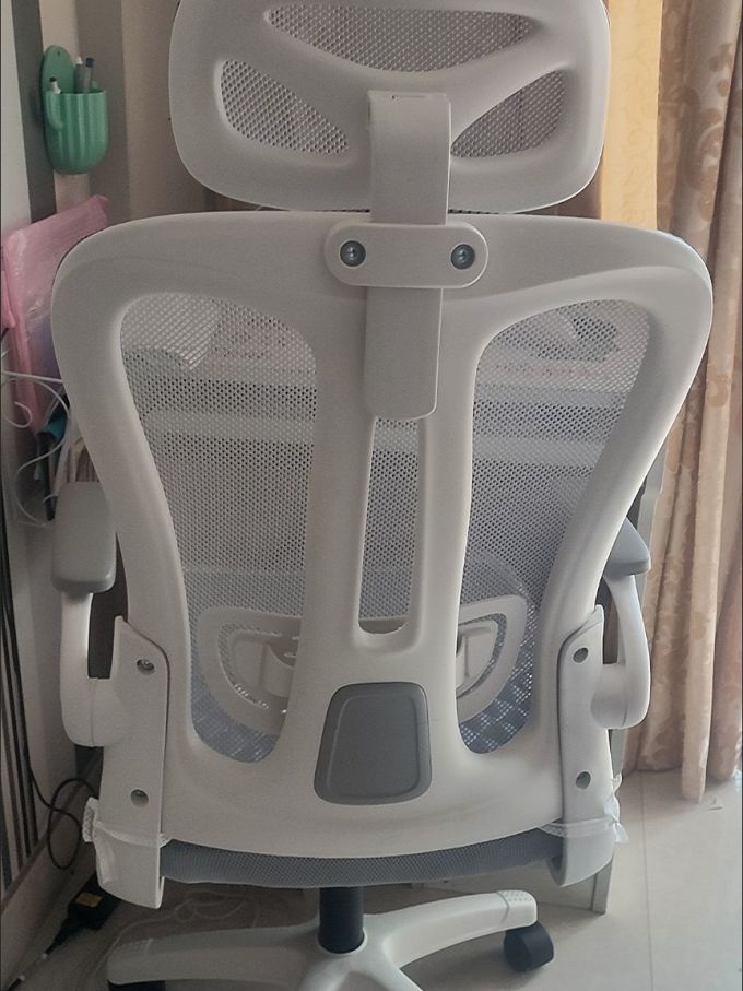 黑白调电脑椅