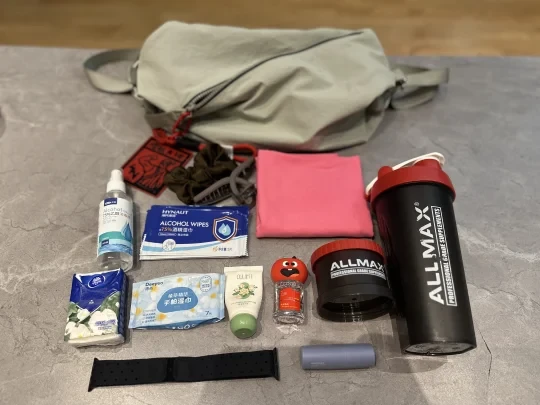 脱了外套扔包开练极速版健身包分享