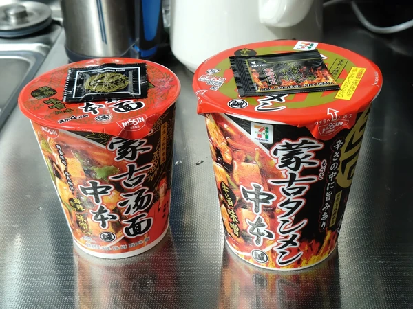 蒙古拉面日本711版对比中国本土版本
