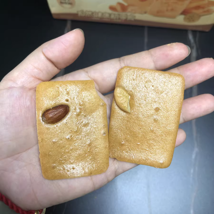 良品铺子饼干
