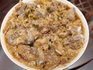 家常菜推荐-蒜蓉蒸排骨