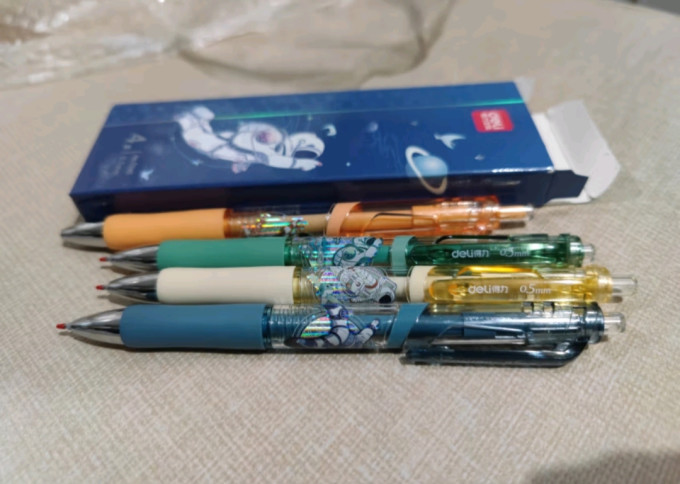 得力中性笔