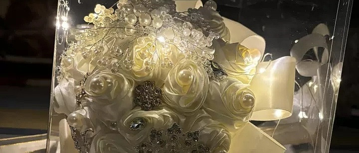高级感仿真花手捧花：DIY材料包，为婚礼与闺蜜情增添浪漫与心意