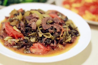 家常菜推荐-酸菜炒牛肉