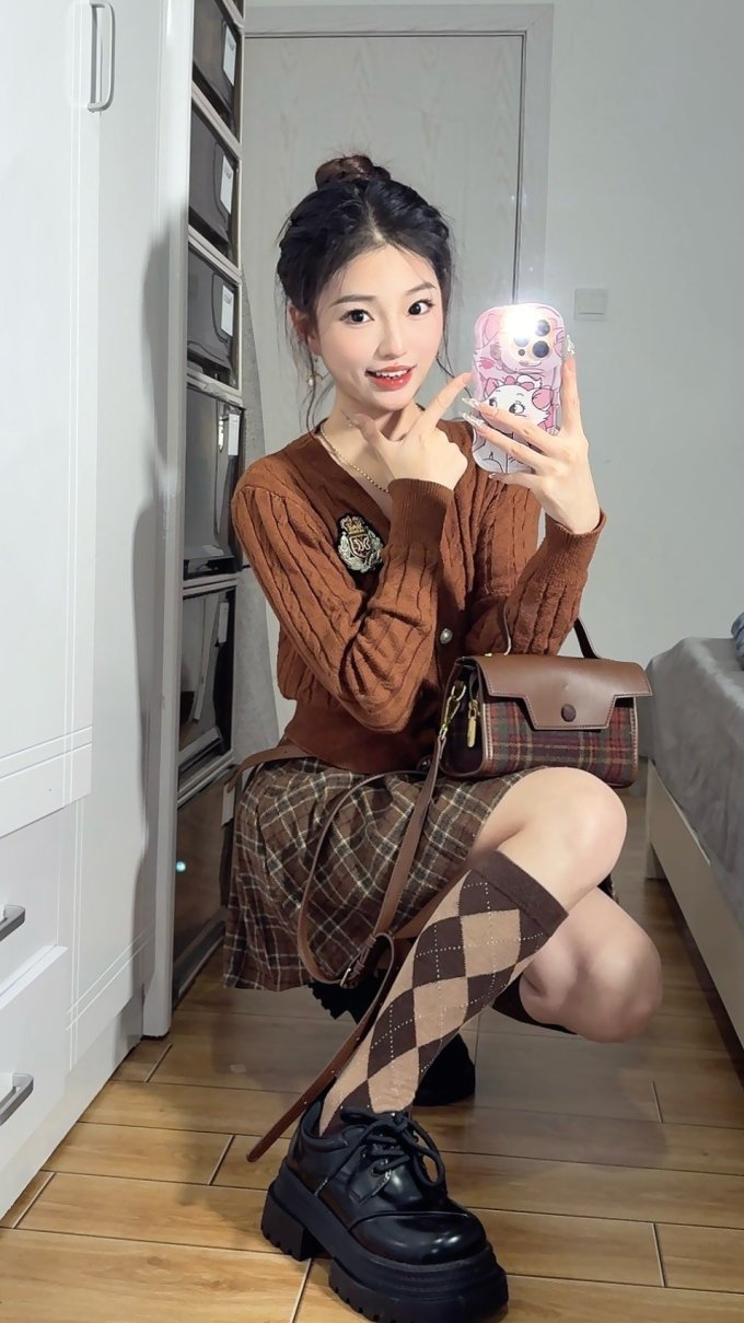 纽汇女士针织衫