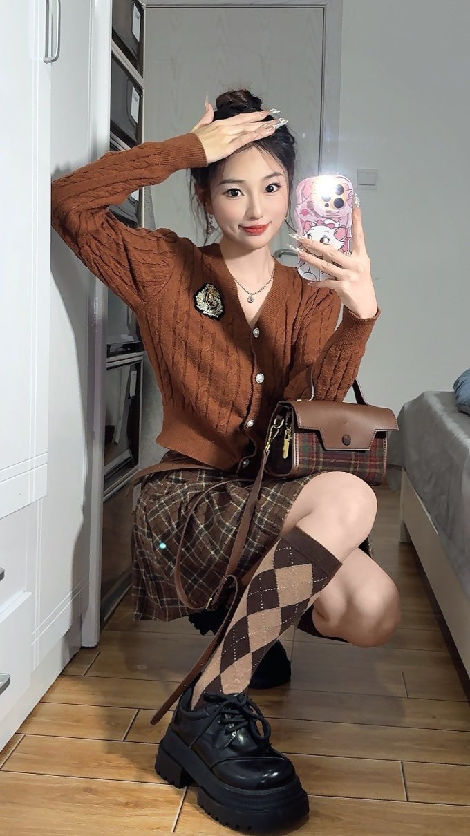 纽汇女士针织衫