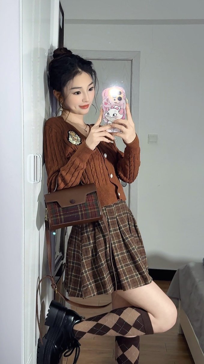 纽汇女士针织衫