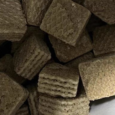 莱家 进口榛子巧克力夹心威化饼干：儿童与成人皆宜的美味小零食