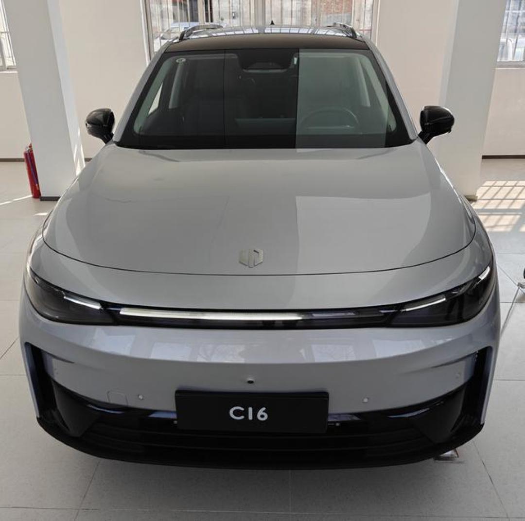 零跑C16试驾:高颜值与高性能如何造就最优性价比SUV