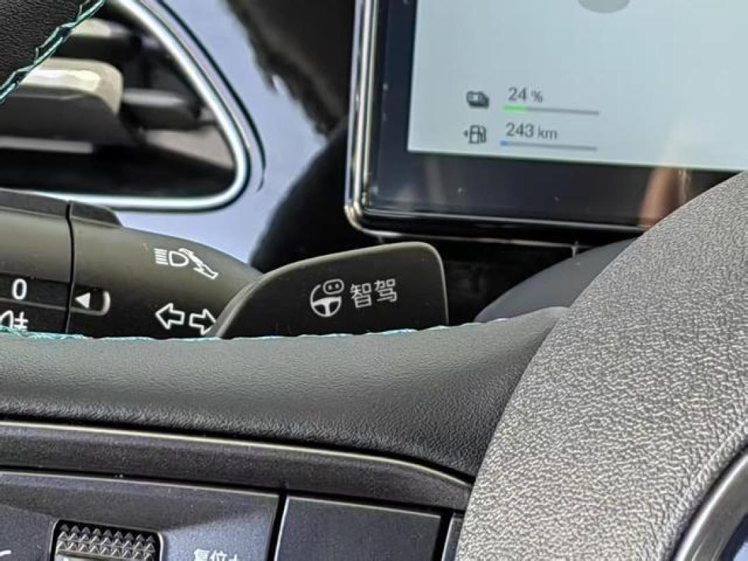 比亚迪海豹06智驾版:智能配置、动力续航与市场竞争全解析