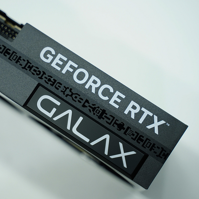 内行评测：纤细身姿的高性能显卡， 影驰GeForce RTX 5070Ti魔刃OC