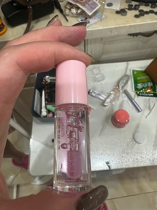 补水效果嘎嘎好的泰国唇膜