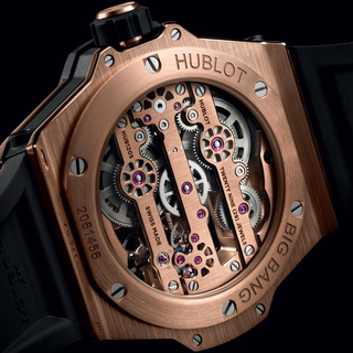 HUBLOT Big Bang 18年：这一次，炸出机械与材质的新形态