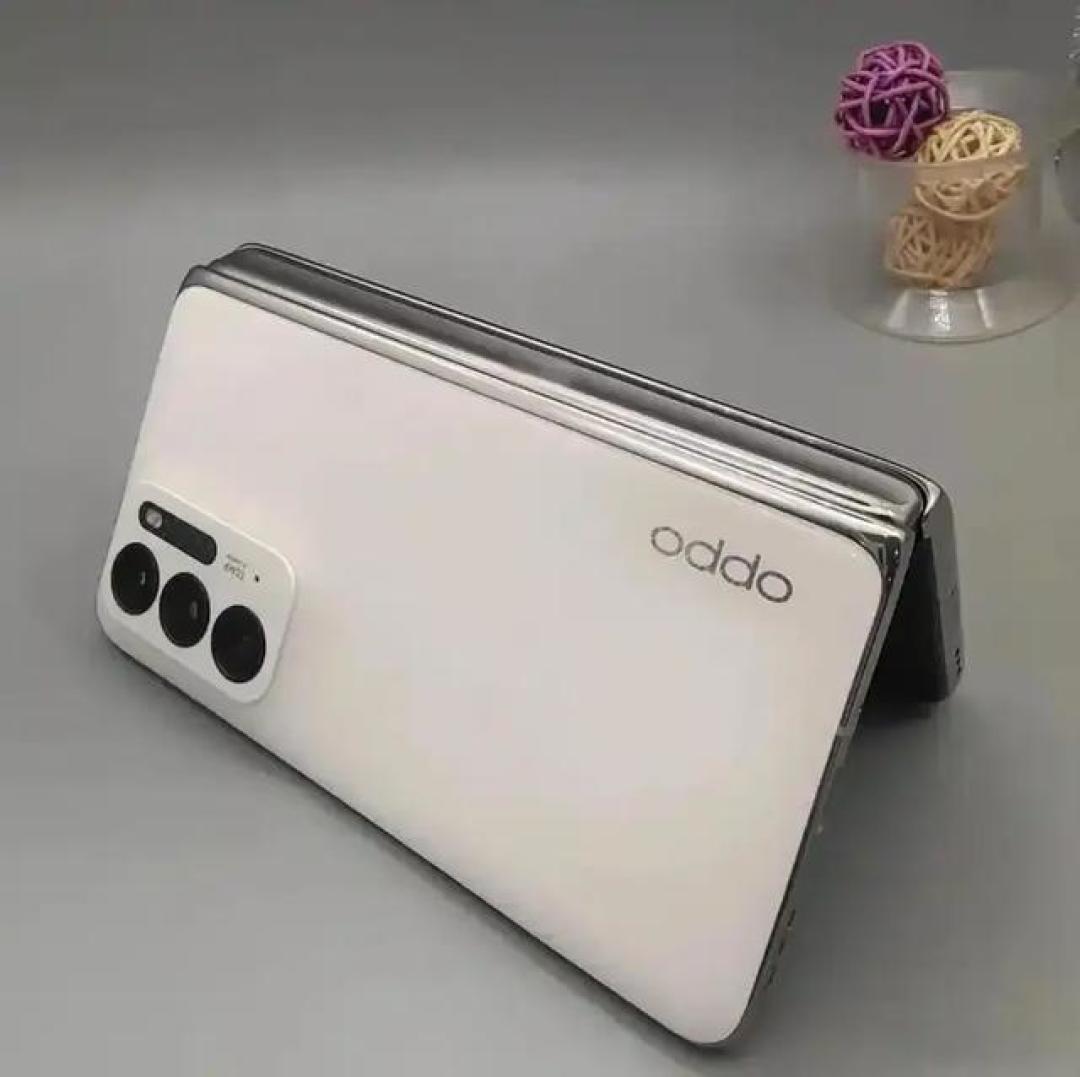 2025年科技巨作:OPPO Find N5超薄折叠屏发布
