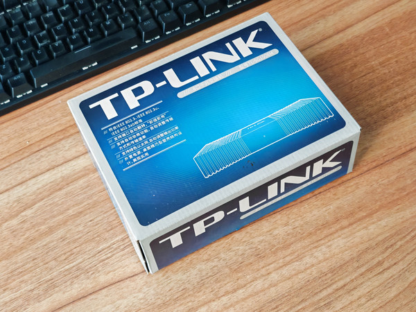 TP-LINK TL-SG1008M八口千兆交换机