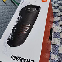 音浪随行，JBL CHARGE5

JBL CHARGE5冲击波5蓝牙音箱，绝对是出行好搭子！