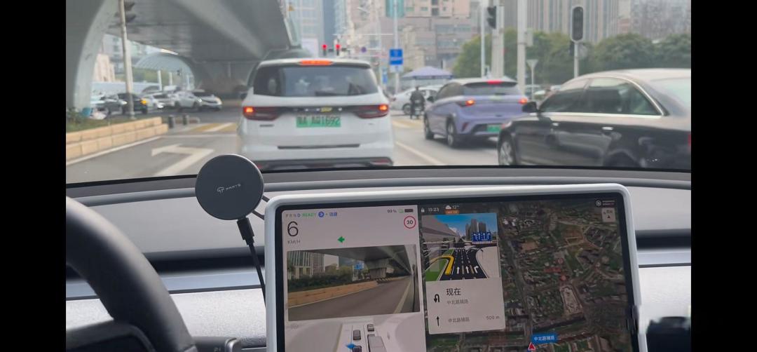 特斯拉FSD即将落地中国:智能驾驶市场格局生变