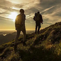 春日登山，拥抱自然