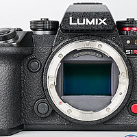 支持8档防抖！松下8K新机登场 Lumix S1RM2评测