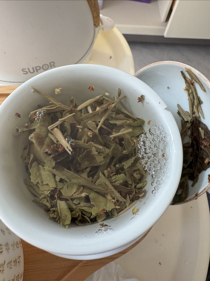 六妙白茶
