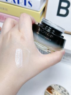 垮脸破防？晓平黑金面霜帮你一键归位！