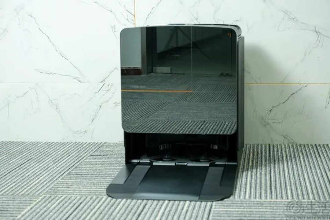 石头G30 Space探索版首测：颠覆性的清洁帮“手”