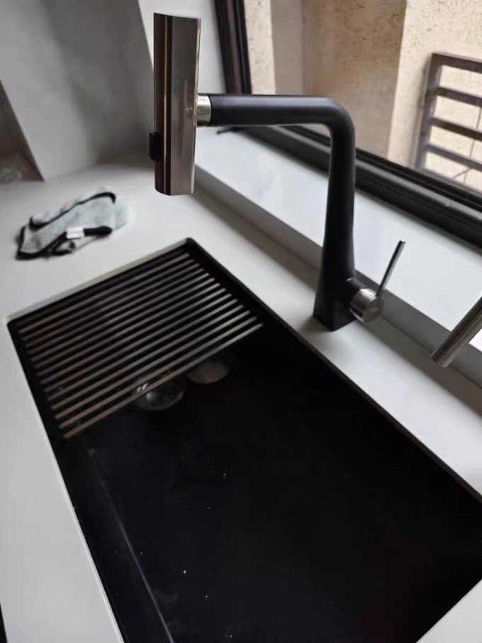 科恩纳ks黑色星幕雨台下盆水槽石英石大单槽瀑布出水龙头