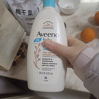 Aveeno 艾维诺婴儿倍护润肤乳，守护宝宝肌肤的天然屏障