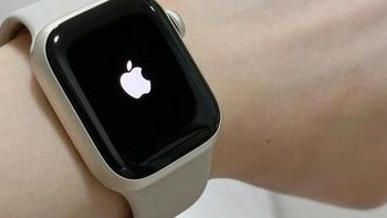 苹果初代Apple Watch：智能手表赛道的艰难开拓者