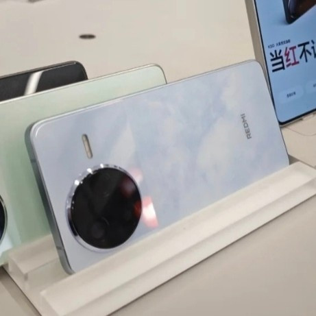 红米 K80 系列,标准版性价比爆棚,Pro 版略显“高端”!