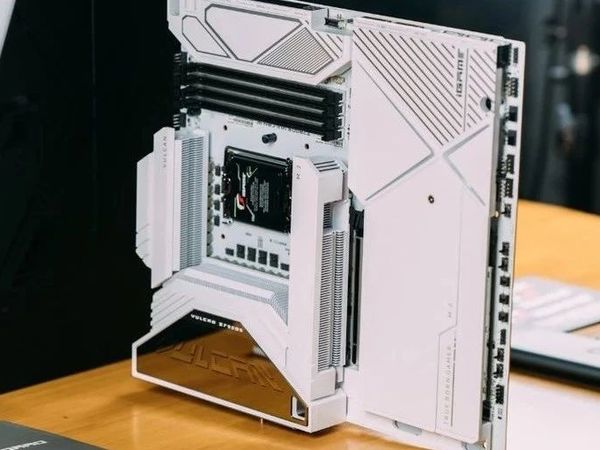 iGame Z790D5 VULCAN火神评测：豪华度拉满，挖掘酷睿i9新潜能