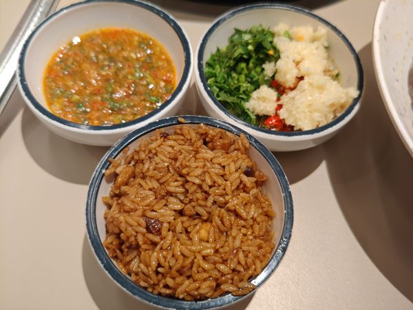 吃个重庆火锅🥘，碳水却超标：怂火锅厂的焖饭也太对我胃口了