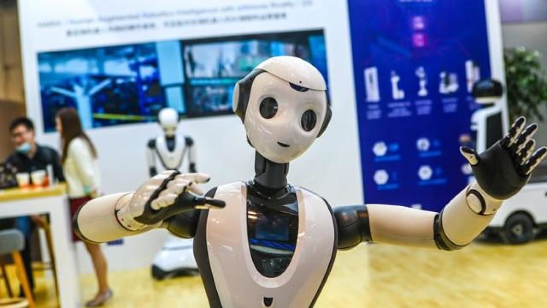 王兴兴:技术、市场和政策多重驱动,2025年机器人行业迎来爆发临界点