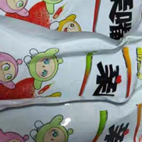 卫龙辣条亲嘴烧网红爆款辣味零食小包装休闲食品小吃辣条小零食