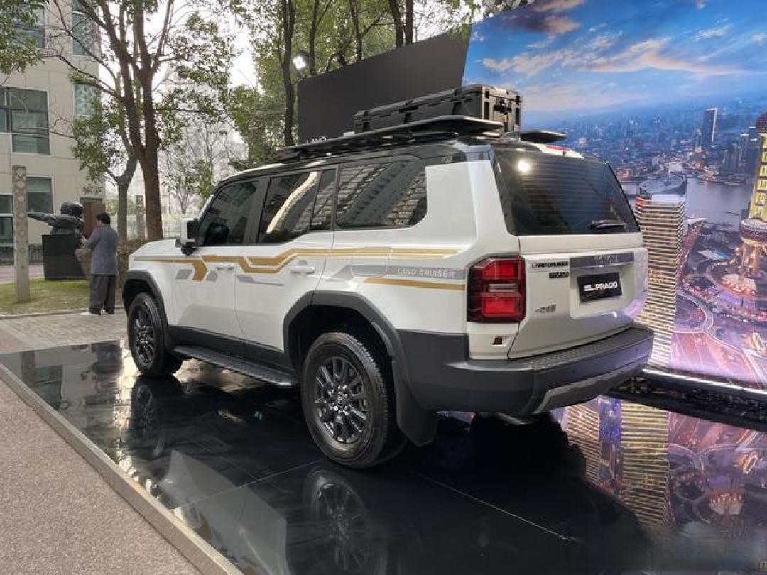 全新普拉多旗舰VX版上市:硬核越野与豪华舒适兼备的全能SUV