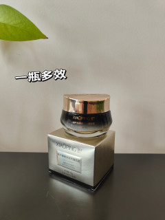 晓平臻雅多效抗皱面霜——药护同研，帮你淡化细纹重拾自信！