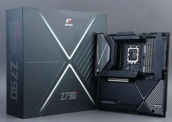 能让悟空“跑”更快，还有21相供电、USB4与Wi-Fi 7！体验iGame Z790火神E-ATX主板