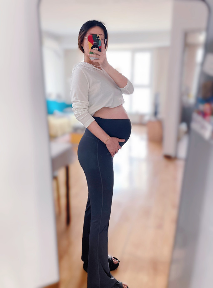 嫚熙孕妇装