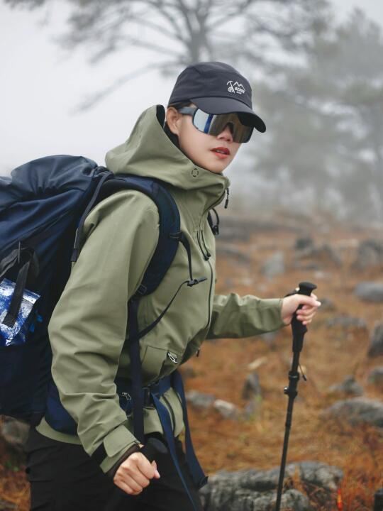 武鸣大回山一日徒步攻略｜登山、赏李花、探洞