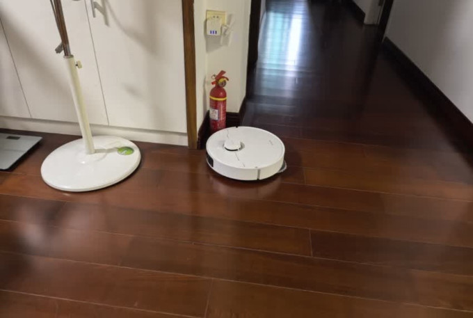 扫拖一体机