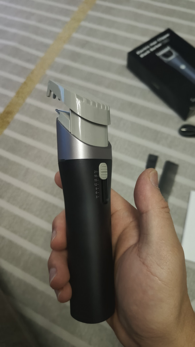 小蔻电动理发器