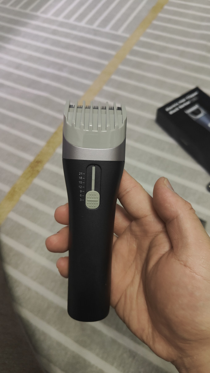 小蔻电动理发器