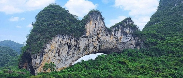 女神节旅行探索：桂林阳朔十里画廊的浪漫之旅