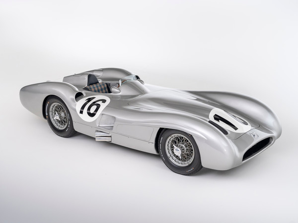 1954 Mercedes-Benz Stromlinien "Typ Monza"  (W196R 00009/54)#奔驰# 欣赏一下世界第二贵的神车，拍卖价达到53,917,370美元，第一贵是
