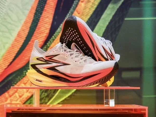 决战体育大年，361°飞燃系列再迎重磅升级