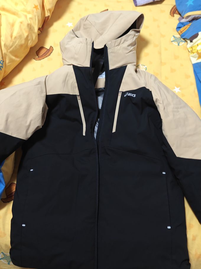 亚瑟士儿童羽绒服