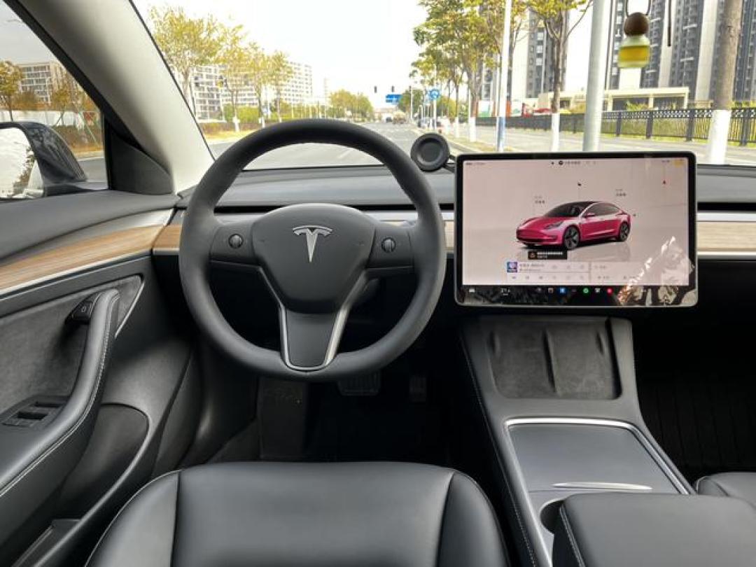 如何挑选高性价比的二手特斯拉Model 3:关键点全解析