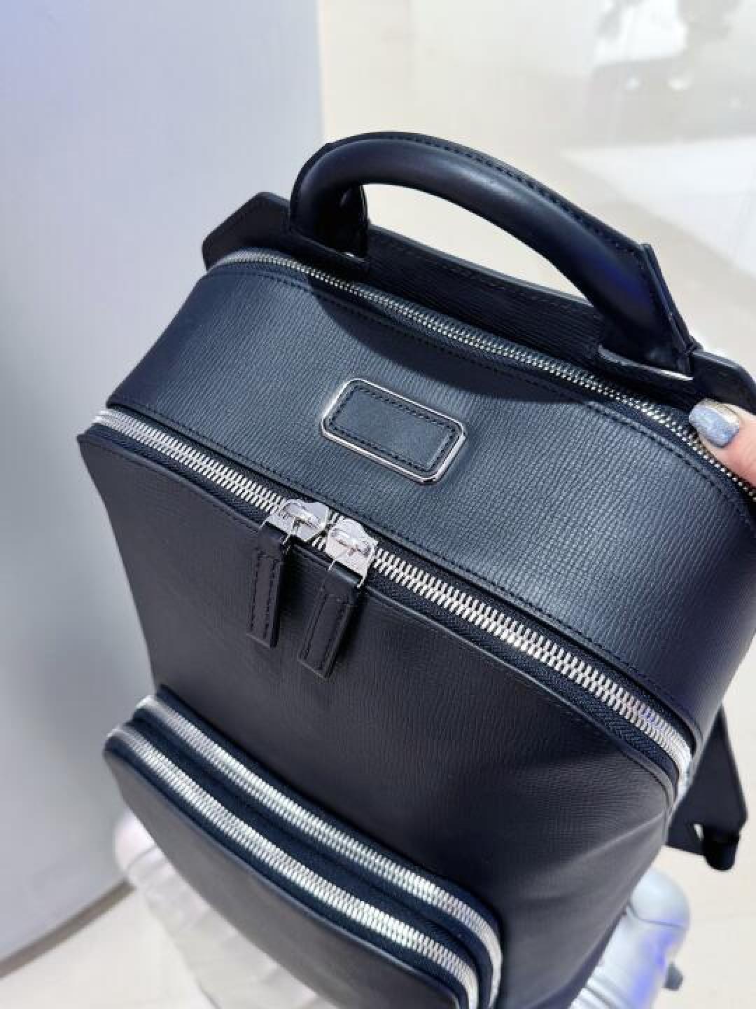 高端体验:TUMI-ARRIVE系列奢华商务双肩包全面解析