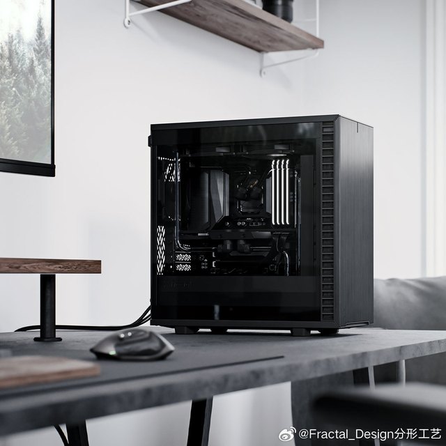 结合时尚设计与静音性能，用Define 7 Mini升级你的系统。